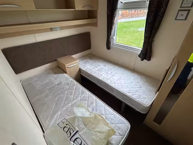 Swift Chamonix 38x12ft 2 bed 2010 DG & CH