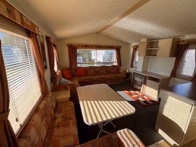 Atlas Mirage 32ft x 12ft 2008