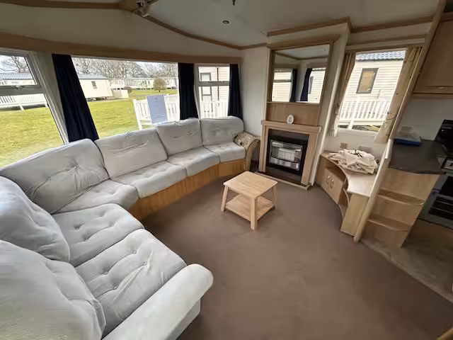 Carnaby Henley 34ft x 12ft 2009 Nettleton