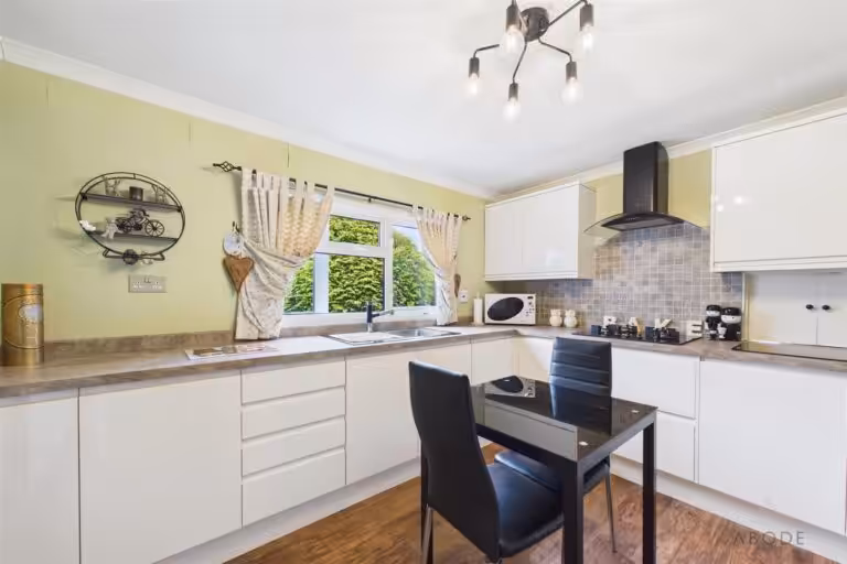 43 riverside kitchen