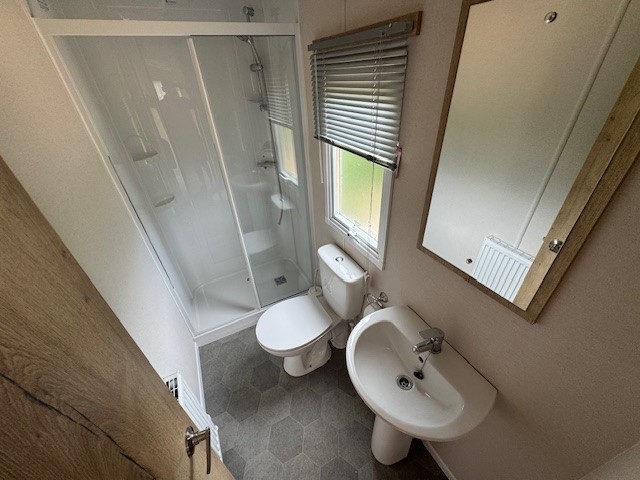 Abi Adealide Bathroom
