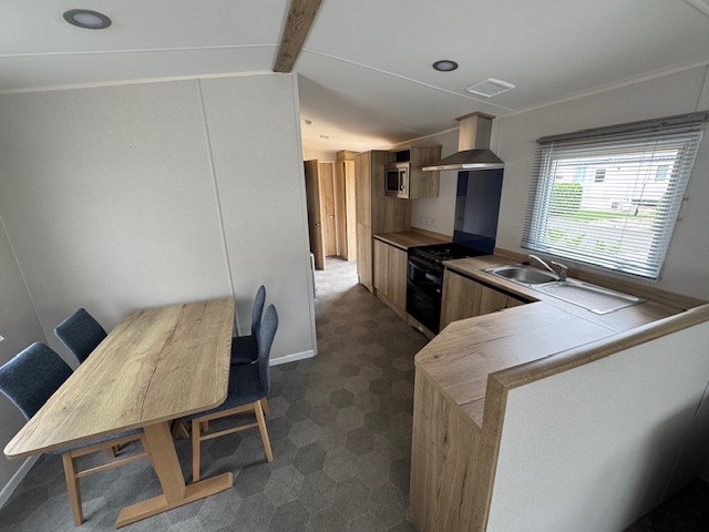 Abi Adealide Kitchen Table