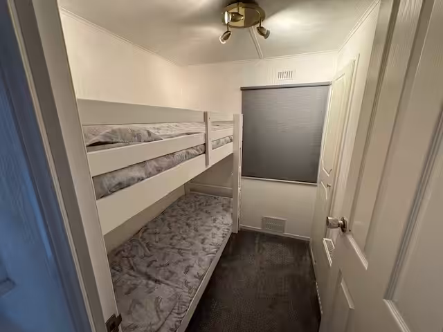 Lodge 11