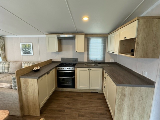 Swift Burgundy 2018 35ftx12ft