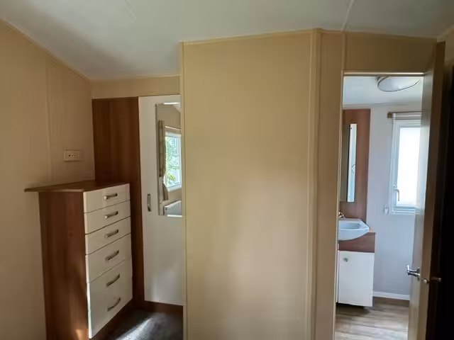 Sailsbury 8