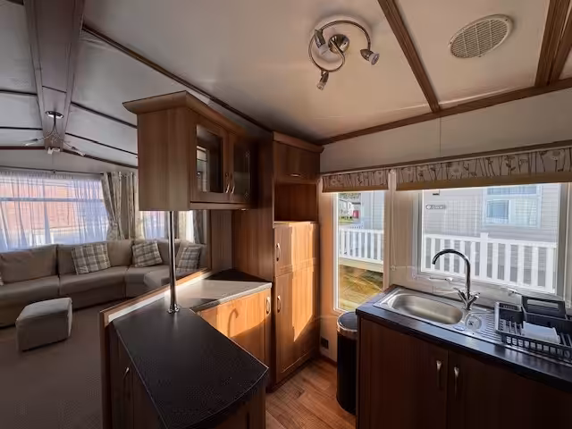 Carnaby Ridgeway 6