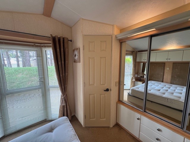WILLERBY ASPEN5