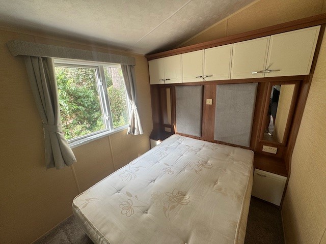 Willerby Aspen Main Bedroom