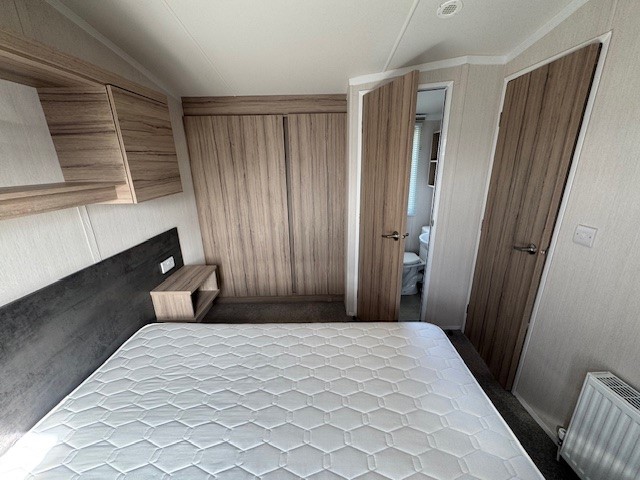 Main Bed