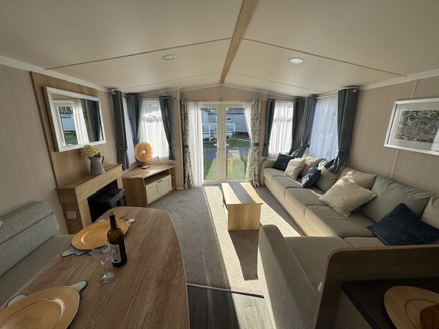 Swift Burgundy 36ft x 12ft 2023
