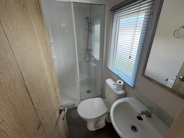 Main Bedroom Coworth