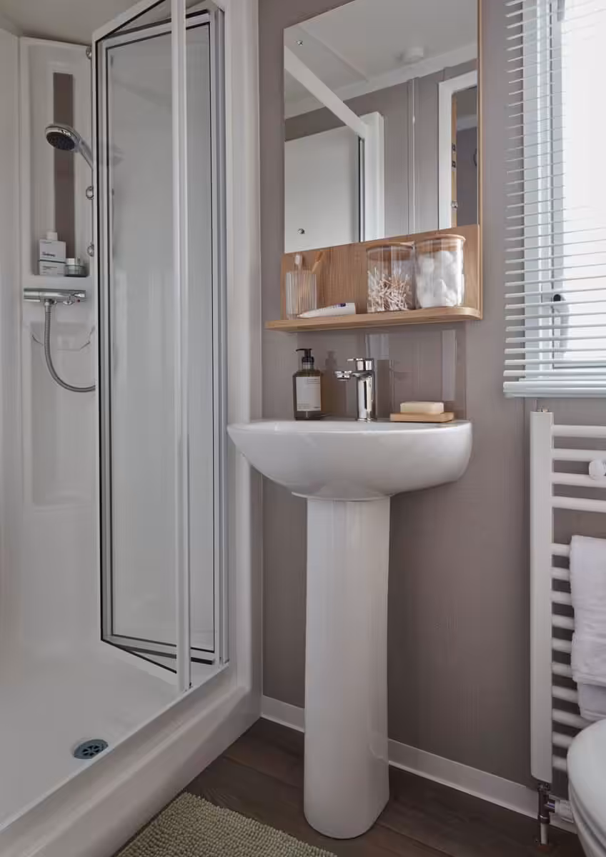 Provence Outlook Washroom